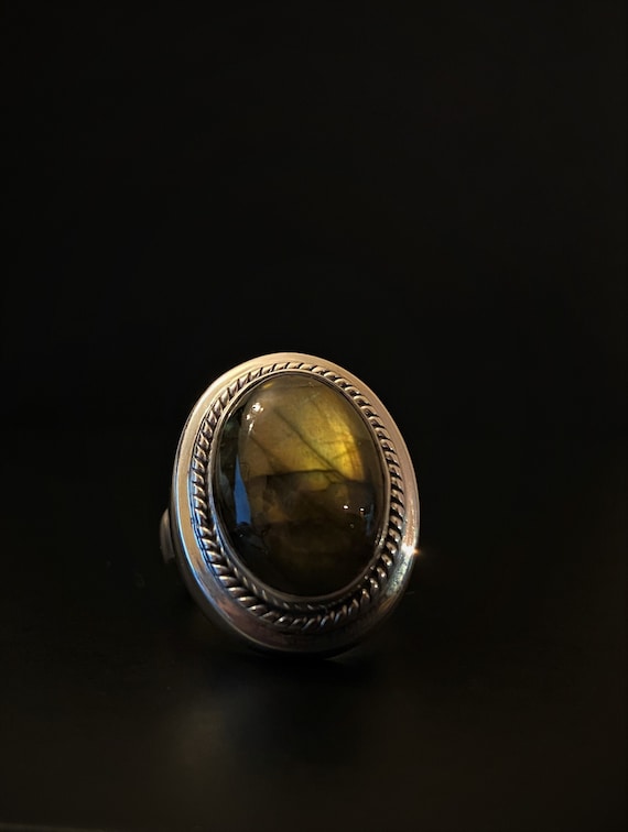 Huge Sterling Silver & Great Labradorite Ring - image 1