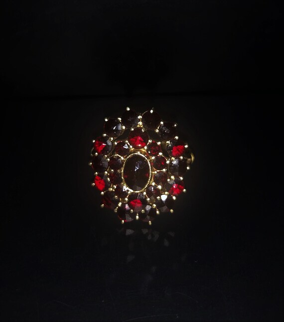 Vintage Dark Red Gemstone Gold Ring - image 3