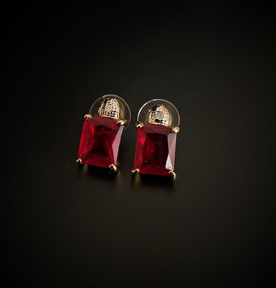 Gorgeous Red Stud Earrings
