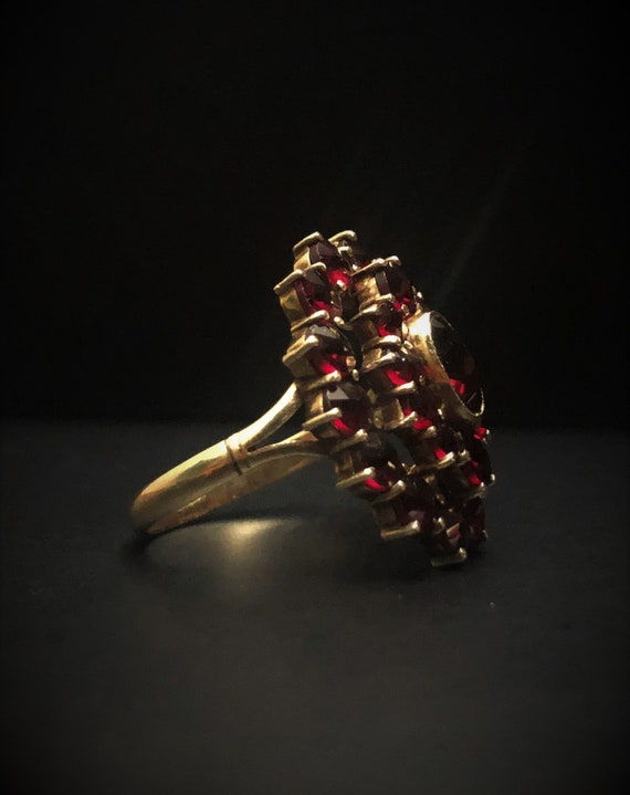 Vintage Dark Red Gemstone Gold Ring - image 1