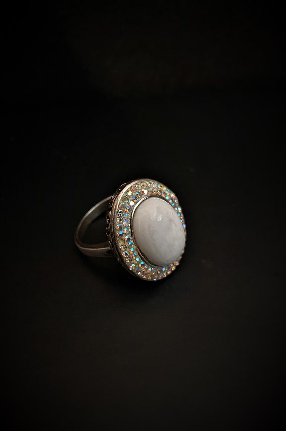 Gorgeous Milk White and Fine Sliver Stone Ring
