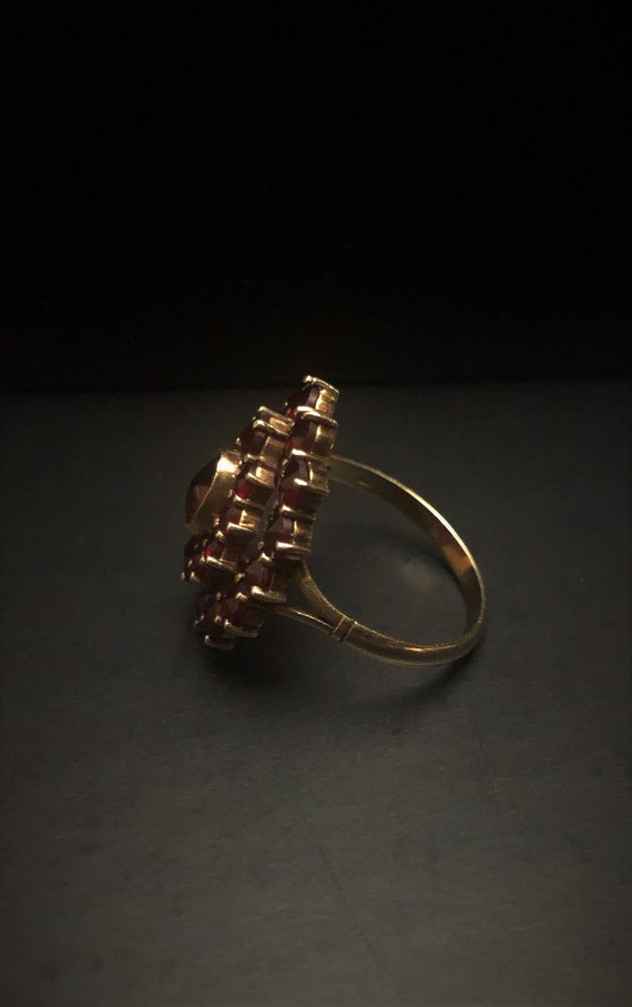 Vintage Dark Red Gemstone Gold Ring - image 5