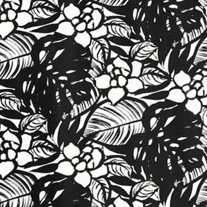 Op de afbeelding: Zwart-wit bloemenpatroon met bladeren en bloemen. Het ontwerp is een herhalend patroon.