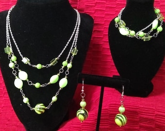 Green Bead & Silver Chain Jewelry Set – Necklace, Bracelet, Earrings