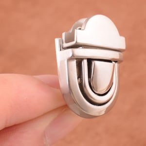 metal bag press locks 20*27mm catch tuck purse lock,silver twist turn locks large closure catch lock for craft/bag/purse/DIY accessories