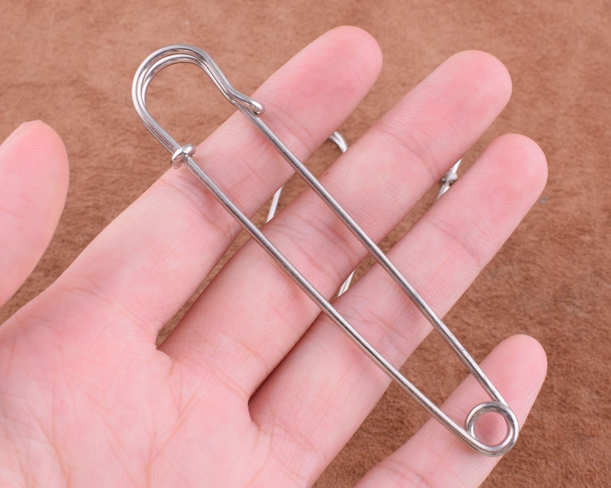 50 Spille Con Chiusura Di Sicurezza A Barra – Argento, 32 Mm, Per Artigianato E Fai Da Te