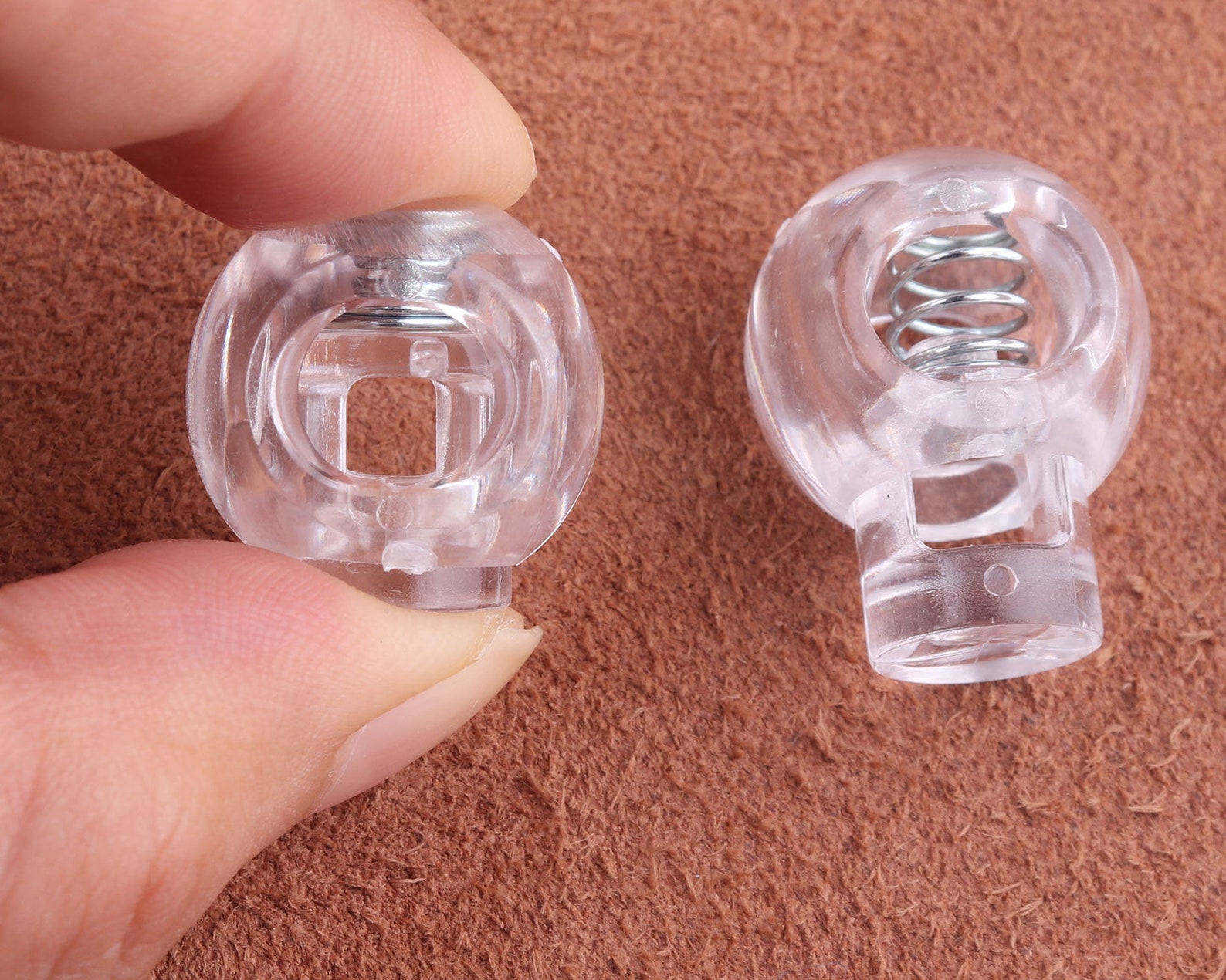 Fermacorda Per Poltrona Sacco: 10 Tappi A Levetta In Plastica Bianca, Foro Da 5mm