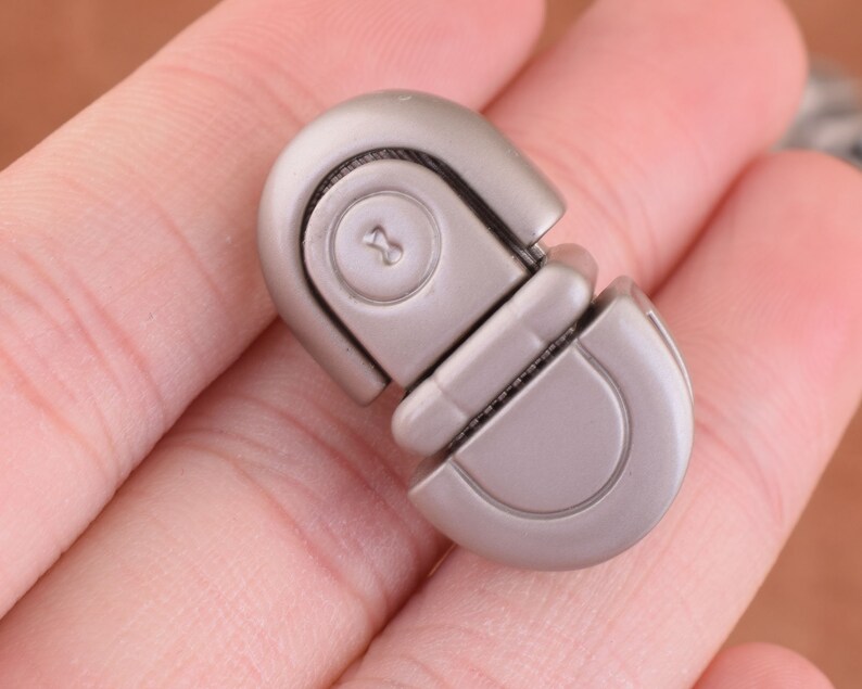 metal tuck lock Thumb Catch Tuck Purse Lock 26*15mm Purse locks Snap lock Press Clasp Latch Tongue Clutch locks for pursebagsdiy making