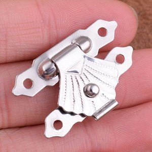 Mini Silber Farbe Eisen Latch, rustikale Eisen Latch, 30 * 20mm Kofferraum Latch Rüp, Schmuck-Box Hasp, Latch-Sperre für Karte Brust/Tisch/Notebook