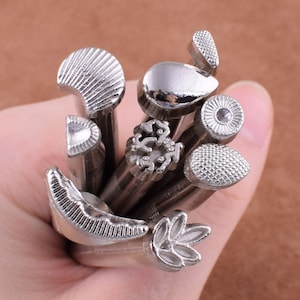 Leder-Punch-Werkzeuge Leder Stamping Tools Metall Briefmarken, 2pcs Leder-Briefmarken, Schmuck machen Werkzeuge, Grenze Stempel hohlen Stempel für Leder