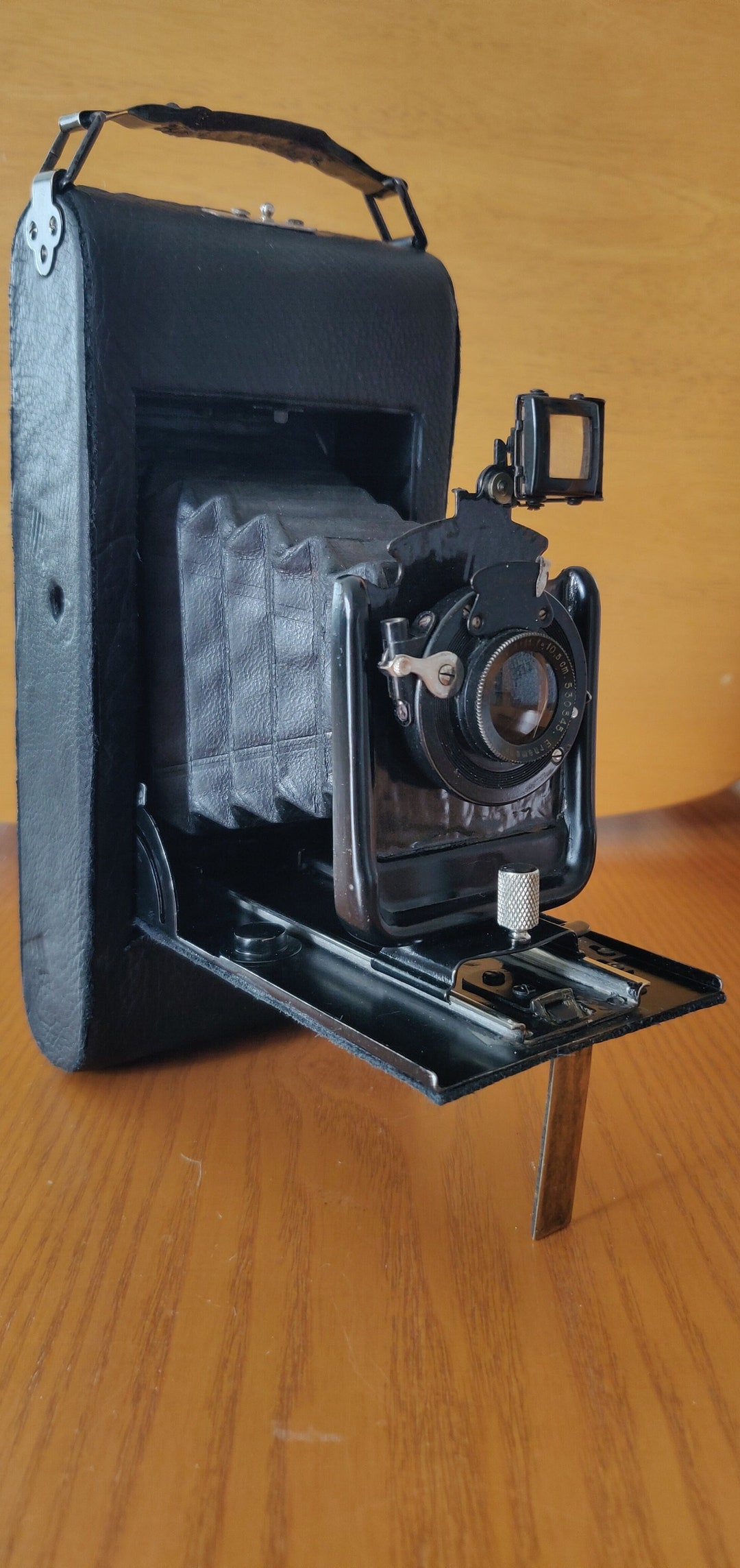 Vintage (1914-1925) Ernemann Bob 00 Camera - Leather Covered, Extreme ...