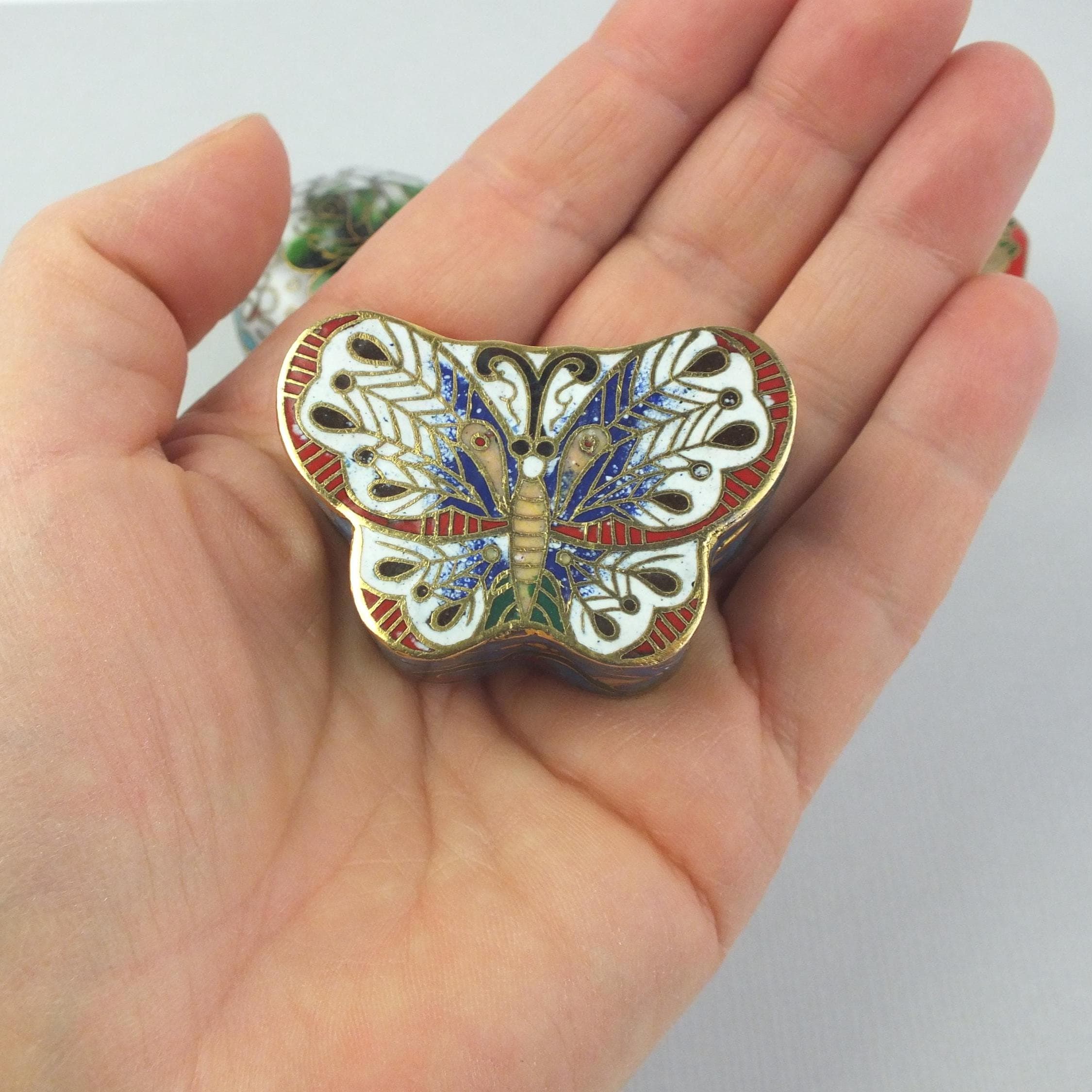 Vintage mini jewelry box with lid made of cloisonné enamel - small pill box butterfly - gift for her - birthday gift for women