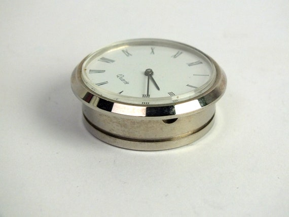 Mini jewelry box as a watch, small pill box, vint… - image 1