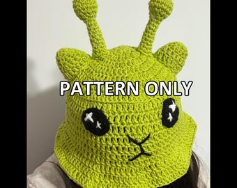 Patrón de gorro de pescador de crochet con forma de gato alienígena