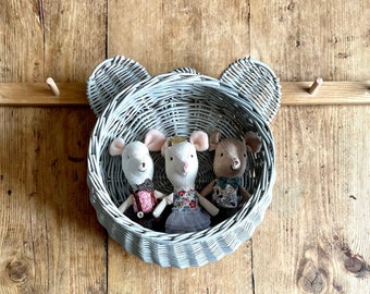 Light grey, hanging wicker basket, basket with with ears, teddy hanging basket, wall basket, kids room basket, wicker basket,