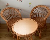 NATURAL wicker toddler set 2 chairs and table