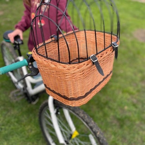 Beautiful made bicycle wicker basket for cat or small dog, handlebars basket, front bike basket, bicycle basket, bike basket, pet basket