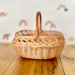Mooie rieten mand met handvat, paasmand, voedselzegenmand, fruitmand, opbergmand,