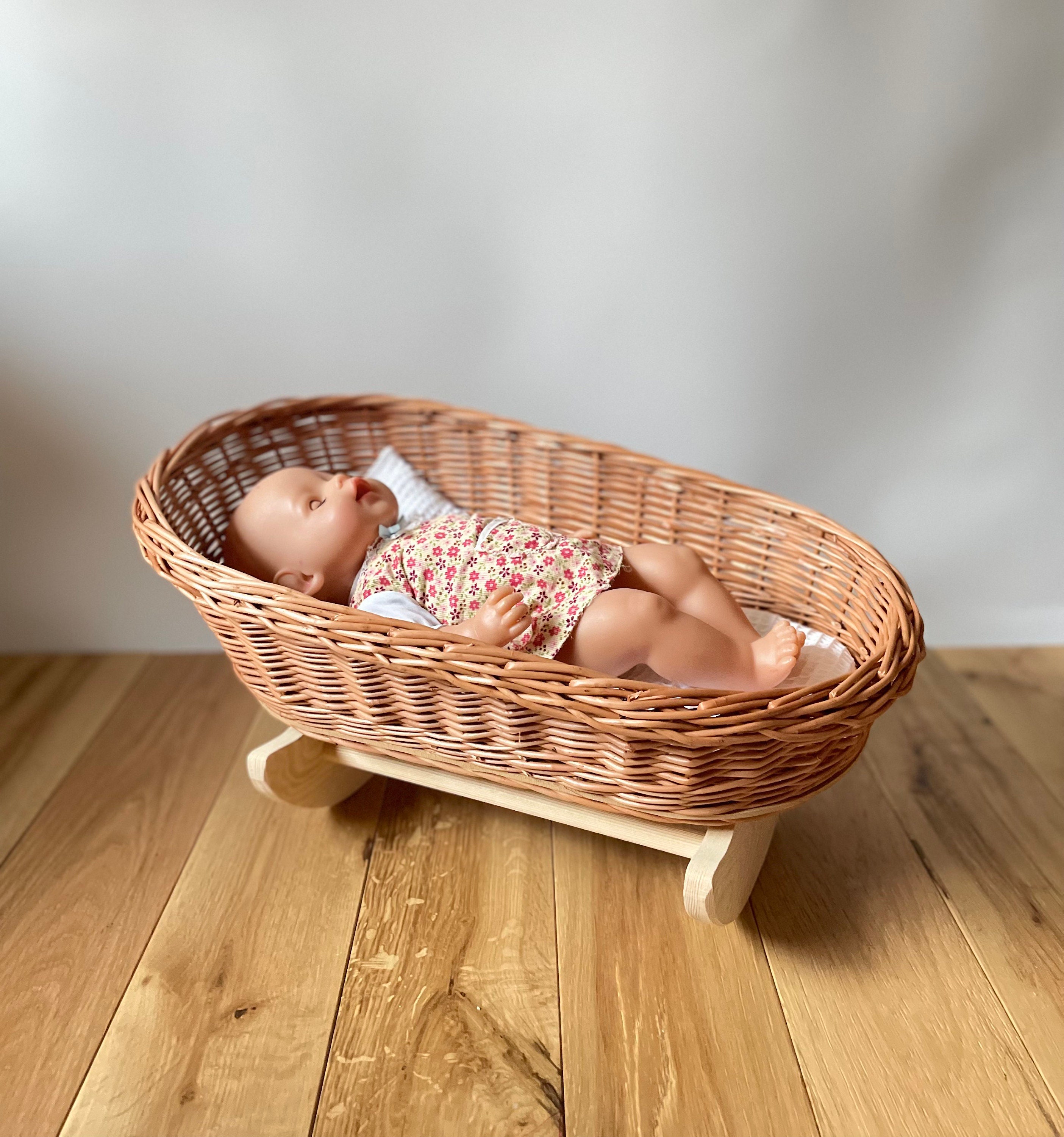 Beds & Accessories - XL Baby Moses Basket with Round Hood