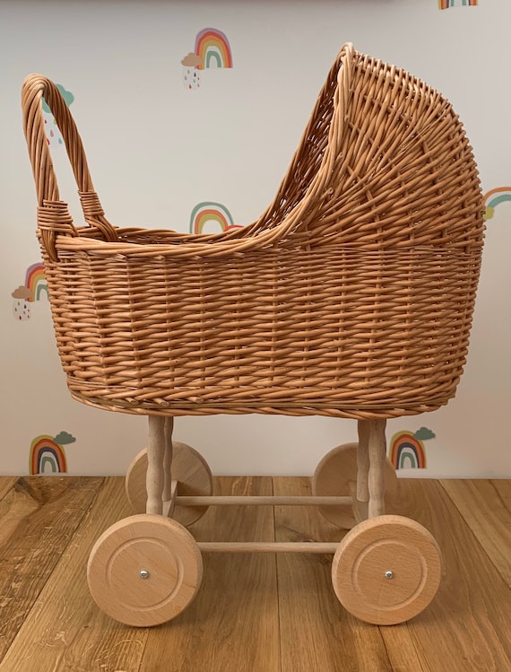 lilu wicker pram