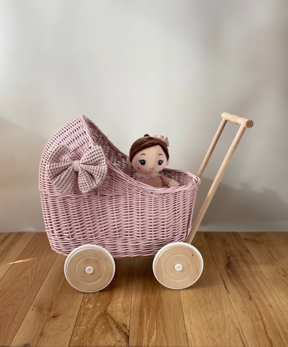 LUXURY Wicker Pram With Bow and Bedding Included Doll Pram Wicker Pram Baby Doll Pram Pram Toy Wooden Pram Wicker Dolls Pram PINK Etsy UK