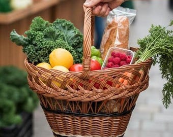 Handmade Wicker Shopping Basket: Eco-Friendly Harvest Design
