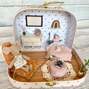 Medium Travel Dollhouse - Perfect for Maileg Mice