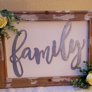 Rustic Floral Whitewashed Frame - Wall Decor; Wall Art; Farmhouse Decor