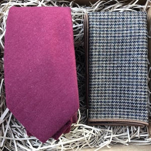 The Trumpet in Red: Red Men&#39;s Tie, Burgundy Necktie & Check Pocket Square, Tie sets, Mens Gifts, Wedding Ties, Dark Red Ties, Mulberry Tie