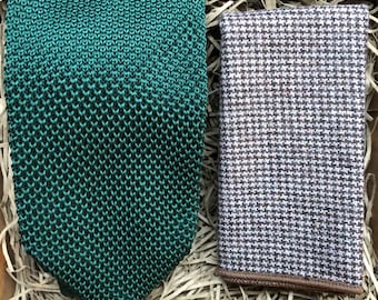 Smaragd Krawatte und Babbington: Grüne gestrickte Krawatte, Männergeschenke, Geschenke für Männer, gestrickte Krawatten, grüne Krawatten, Krawatten für Männer, Hochzeitskleidung