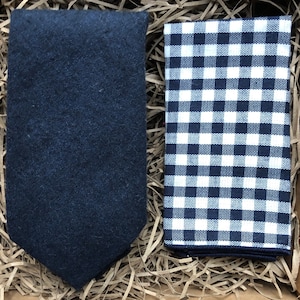 Oxford Blue Wool Tie & Check Pocket Square Set