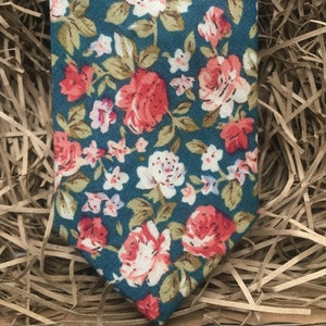 The Teal Rose Necktie: Floral Necktie, Floral Tie, Wedding Tie, Groomsmen, Floral Ties, Wedding Attire, Ties for Men, Green Tie