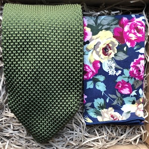 The Olive and Iris: Green Knitted Necktie, Knitted Ties, Vintage Floral Pocket Square, Men&#39;s Green Ties, Ties For Men, Wedding Ties, UK