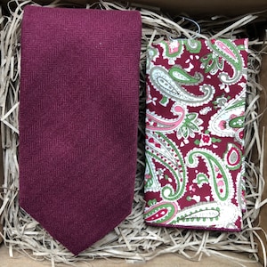 The Trumpet and Paisley: Red Men&#39;s Tie Set with Burgundy Necktie & Paisley Pocket Square | Men&#39;s Gifts, Wedding Ties, Burgundy Red Ties