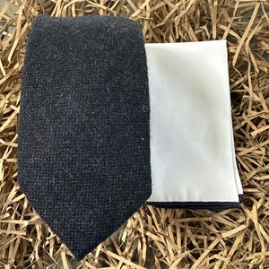 The Bellflower & Flat White Navy: Navy Men&#39;s Tie, White Pocket Square, Blue Wool Neckties, Wedding Ties, Men&#39;s Gifts (Skinny and Wide Width)