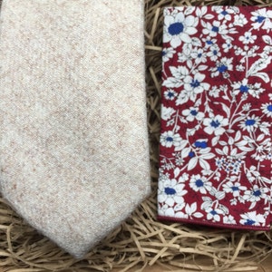 The  Dill and Cardinal: Cream Tie & Floral Pocket Square, Wedding Ties, Ties UK, Skinny Ties, Standard Width Tie, Men&#39;s Tie Sets
