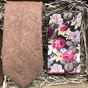 The Basswood Tie & Danse Du Feu Pocket Square: Camel Brown Mens Tie, Floral Pocket Square, Wedding Ties, Tie Sets, Ties For Men, Men&#39;s Gifts