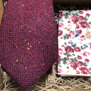 The Oak and Petit Rose Burgundy Necktie Set: Flecked Ties, Pink Floral Pocket Square - Maroon Wedding Ties, Mulberry Wool Ties, Men's Gifts