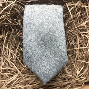 Die Birke: Krawatte | Graue Krawatten | Krawatten für Männer | Graue Krawatte | Tweed Krawatte | Geschenk zum Vatertag