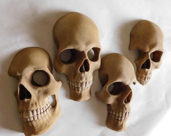 Skull Wall Hanging Set, 4-Piece Skull Wall Art, 3/4 Scale Gothic Home Decor
