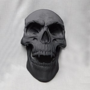 Vampire Skull Wall Art: Gothic Home Decor 3D Printed