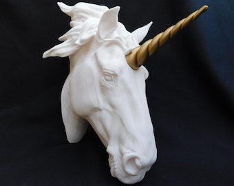 Arte de pared con cabeza de unicornio, decoración impresa en 3D, escultura mágica de unicornio, blanco con cuerno dorado