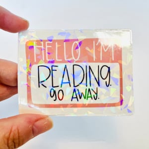 Hello I’m Reading Laptop Aufkleber. Lustiger Holographic Sticker. Wasserfest. Geschenk für Buchliebhaber, Leser, Bibliothekar. Strumpf Stuffer.