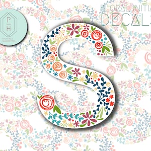Autocollant Boho Floral Initial S. Sticker monogramme lettre S. Pour Hydroflask, bouteille d'eau, autocollant de gobelet. Mat, résistant aux intempéries.