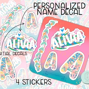 Floral Inicial Um Pacote de Adesivos.  Decalque do monograma da letra A. Colorida. Para garrafa de água, adesivo para laptop. Opções resistentes à água e à prova de intempéries