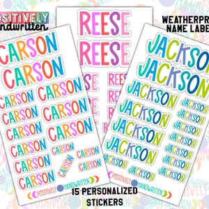 Op de afbeelding: Drie vellen weerbestendige naamstickers met de namen Carson, Reese en Jackson in kleurrijke, handgeschreven lettertypes. Elk vel bevat meerdere stickers van verschillende groottes, met de tekst Positively Handwritten en 15 Personalized Stickers zichtbaar.