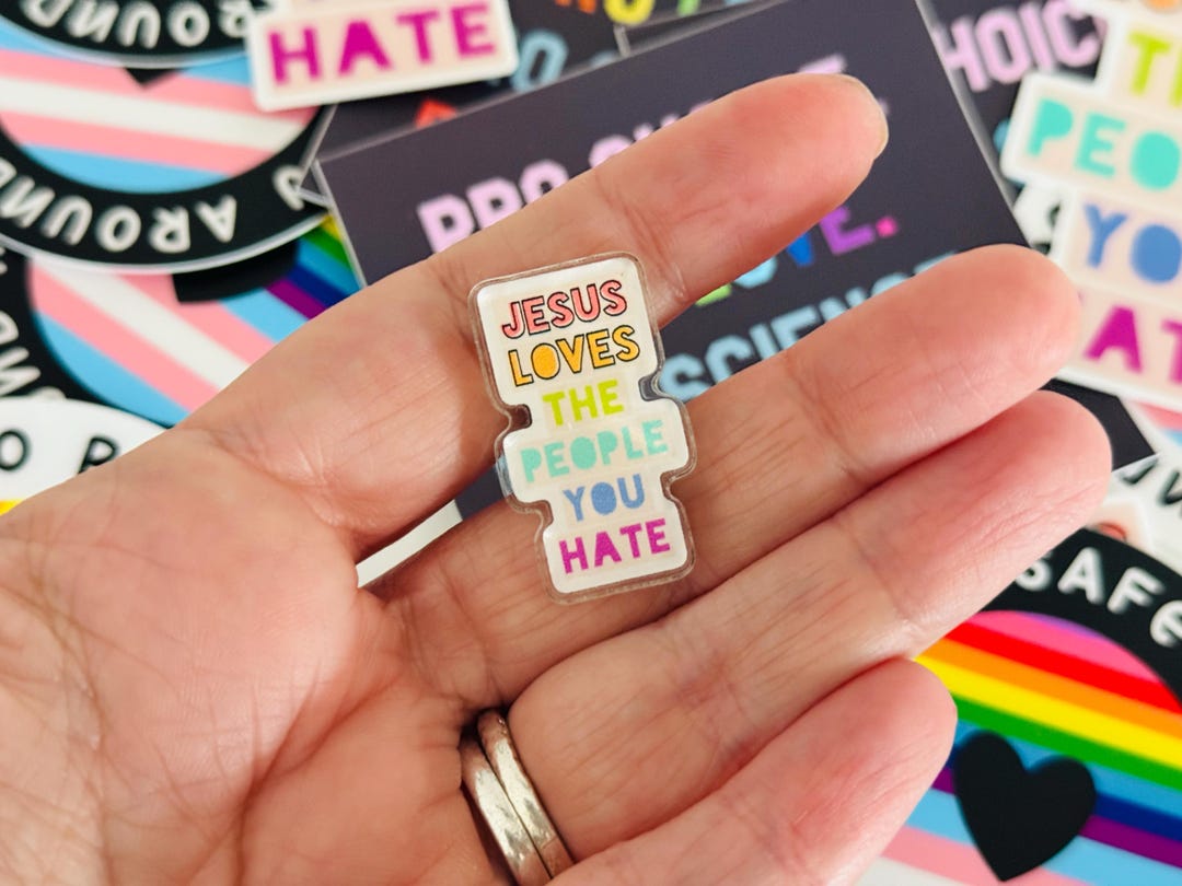 Star Trek Insignia Pin Badge Ally Brooch Pride Gay Lapel LGBTQ+ Queer Rainbow - Foto 3