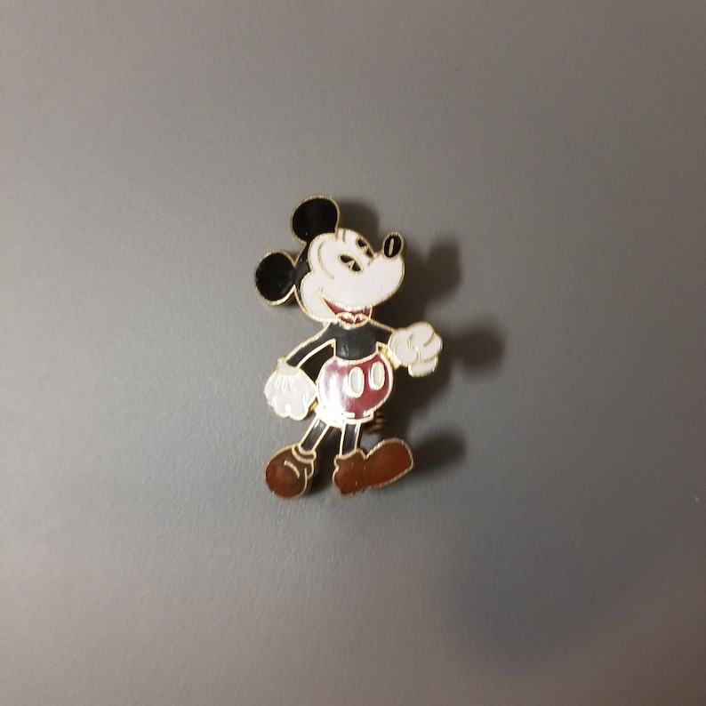 Mickey mouse 1970/'s metal enamel pin roamingtherange