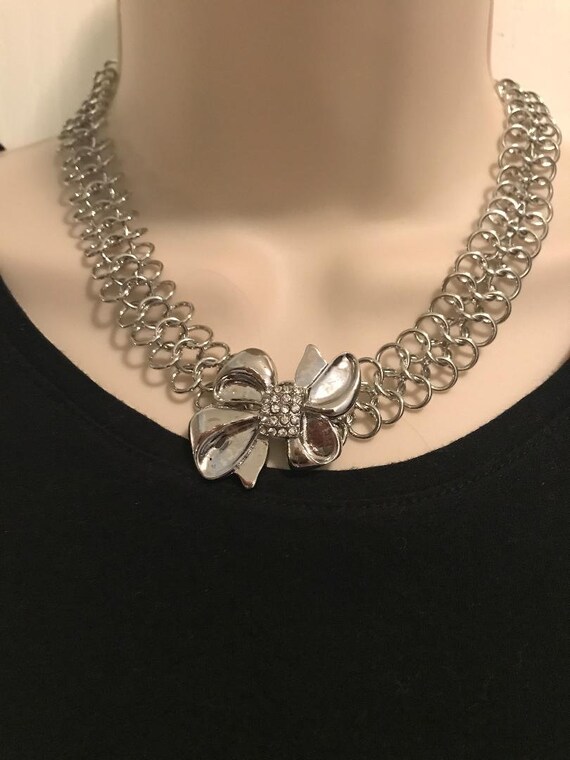 silver link chain necklace with bow