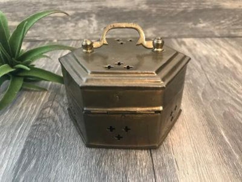 Small Vintage Brass Box With Lid/ Made in India/ Boho Decor Etsy